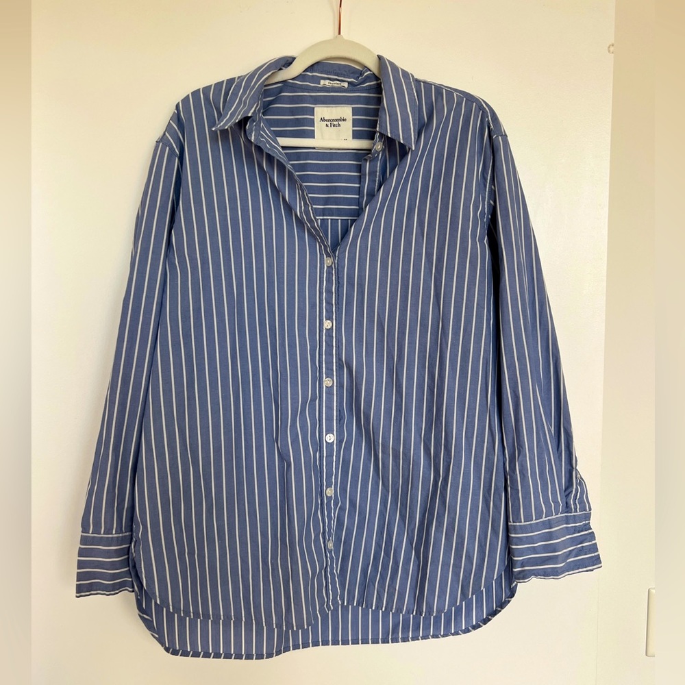 Abercrombie & Fitch 90s Oversized Button-Up Shirt